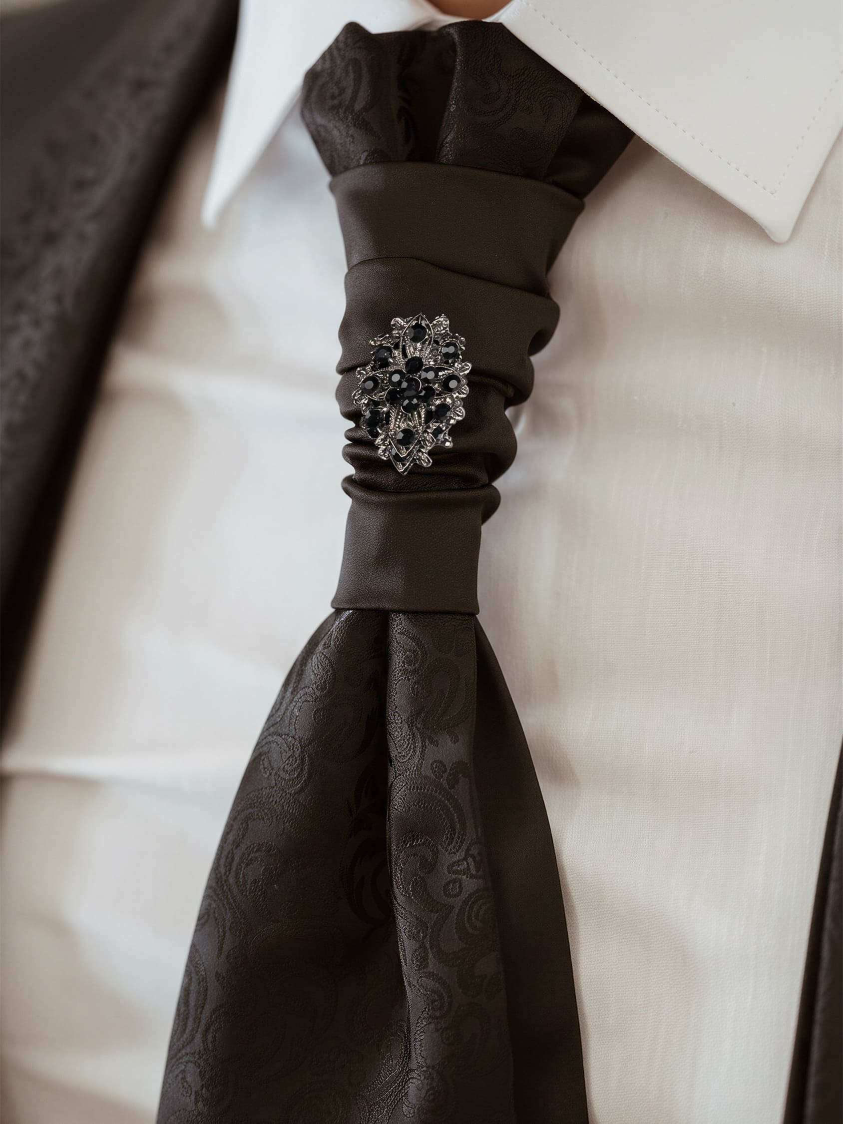 Plastron Montecarlo - Image 4